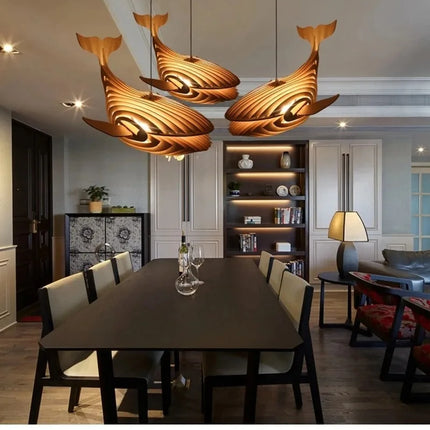 Suspension en bois design poisson E27 pour ambiance cosy et élégante