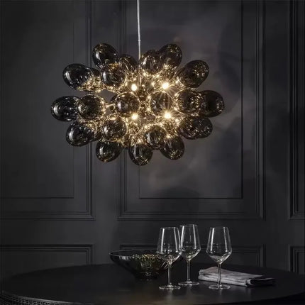 Suspension lustre bulle ballon nordique en verre gris fumé, lumière chaleureuse
