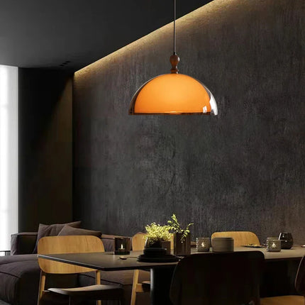 Suspension acrylique marron avec ampoule E27 bois foncé, fil réglable, ambiance cosy