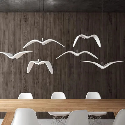 Suspension nordique en résine oiseau volant LED pour ambiance cosy