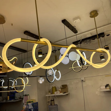 Suspension LED moderne à long tuyau pour salle à manger et bar, lumière chaude