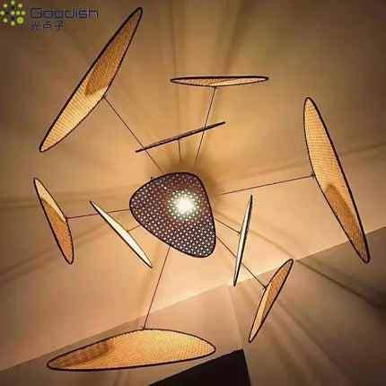 Suspension LED Wabi Sabi Japonais en bambou et rotin, lumière chaude pour intérieur élégant