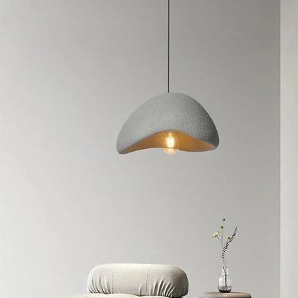 Suspension Wabi Sabi en résine et métal, éclairage LED intérieur design