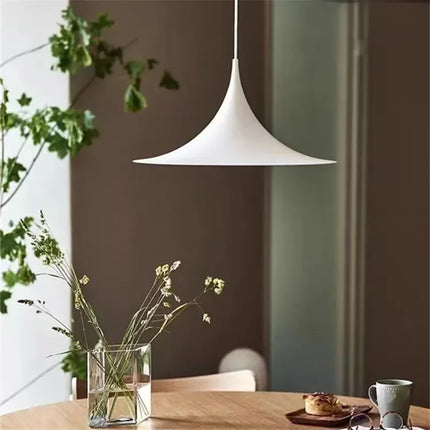 Suspension scandinave minimaliste en métal pour salle à manger