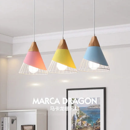 Suspension nordique design forme badminton, lumière d’ambiance cosy