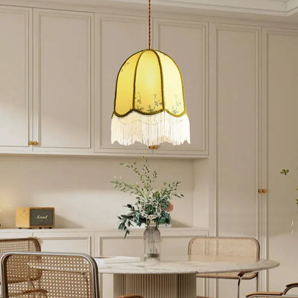 Suspension lanterne en tissu rétro en satin de soie, lumière chaleureuse pour salon et salle à manger