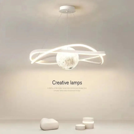 Suspension LED moderne minimaliste en aluminium, lumière dimmable et ambiance chaleureuse