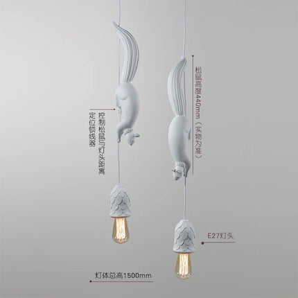 Suspension LED écureuil en résine nordique, lumière d’ambiance chaleureuse