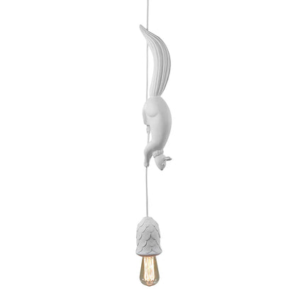 Suspension LED écureuil en résine nordique, lumière d’ambiance chaleureuse