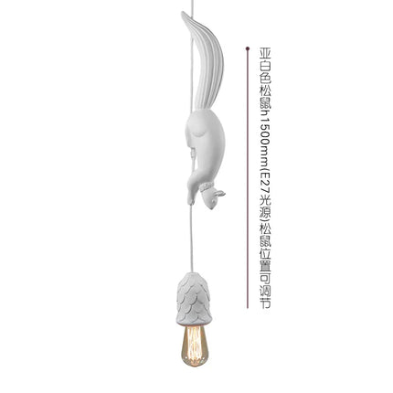 Suspension LED écureuil en résine nordique, lumière d’ambiance chaleureuse