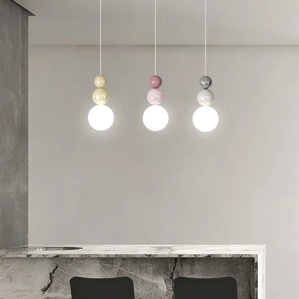 Suspension LED design nordique moderne en métal, lumière chaude ambiance cosy