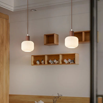Suspension LED en bois et verre lait, design minimaliste, lumière chaleureuse pour intérieur