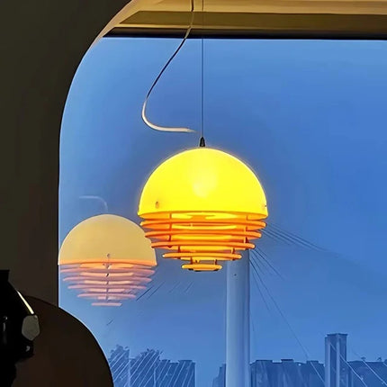 Suspension Bauhaus en acrylique, lumière chaude d’ambiance, style moderne