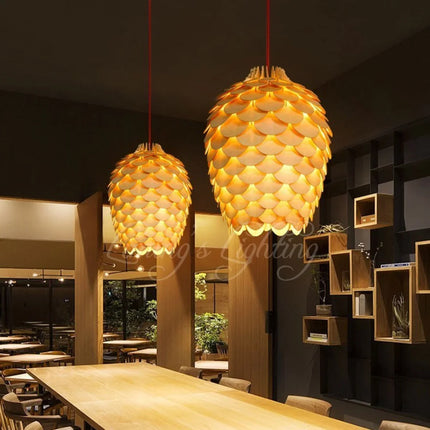 Suspension LED en Bois Forme Pomme de Pin Design Nordique Moderne
