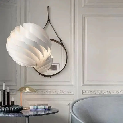 Suspension LED Globe Waves crème, style nordique, lumière chaude ambiance cosy