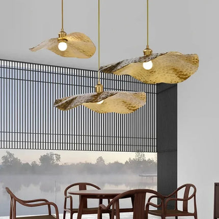 Suspension feuille de Lotus en laiton martelé, lumière chaleureuse pour salon et cuisine