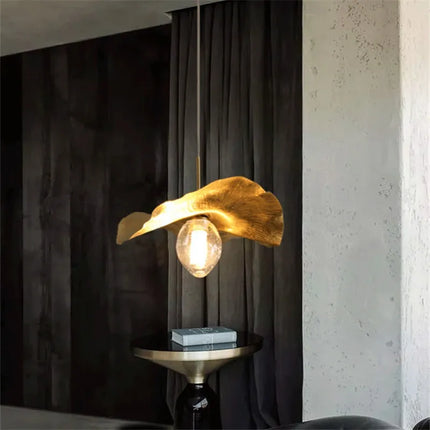 Suspension feuille de Lotus en laiton martelé, lumière chaleureuse pour salon et cuisine