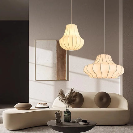 Suspension LED en soie italienne, design Wabi Sabi, lumière complète