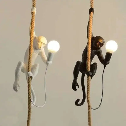 Suspension lampe singe en résine et corde chanvre, éclairage cosy