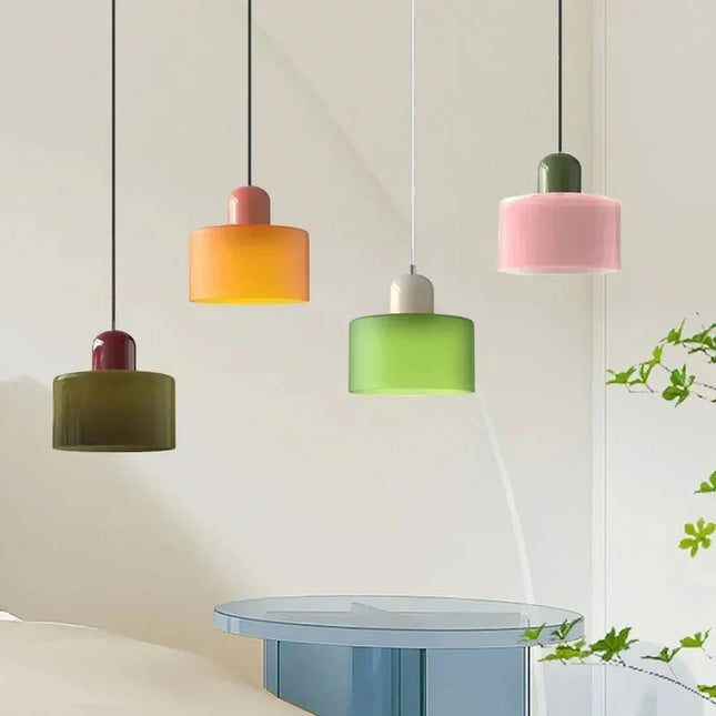 Suspension vitrail vintage multicolore en verre pour ambiance chaleureuse