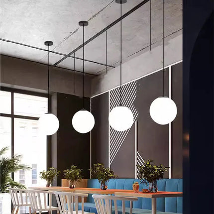 Suspension Globe en verre blanc laiteux, lustre moderne pour salon et cuisine