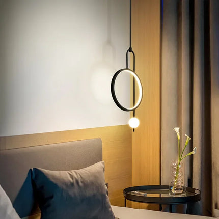 Suspension LED Boule en Verre Noir et Or, Lumière Chaude Moderne
