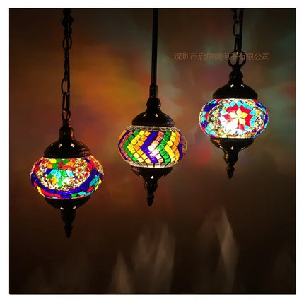 Suspension artisanale en verre mosaïque ethnique, ambiance chaleureuse