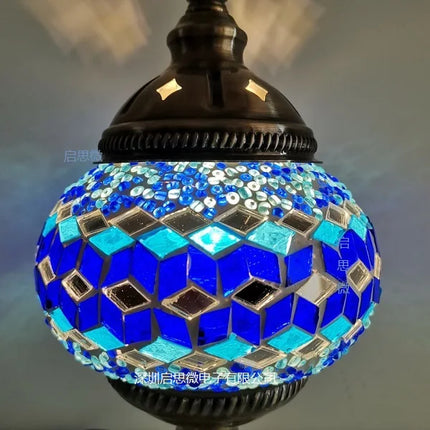 Suspension artisanale en verre mosaïque ethnique, ambiance chaleureuse