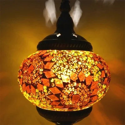 Suspension artisanale en verre mosaïque ethnique, ambiance chaleureuse