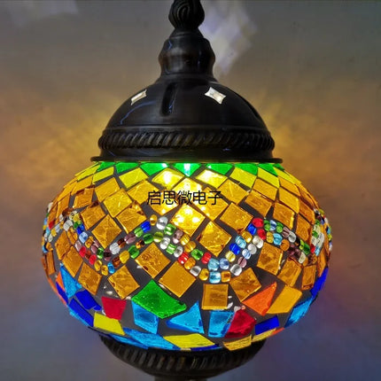 Suspension artisanale en verre mosaïque ethnique, ambiance chaleureuse