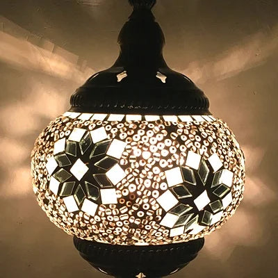 Suspension artisanale en verre mosaïque ethnique, ambiance chaleureuse