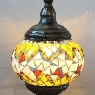 Suspension artisanale en verre mosaïque ethnique, ambiance chaleureuse