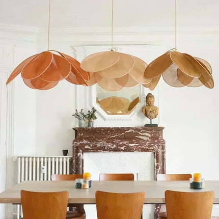 Suspension LED fleur en tissu coloré pour salon et salle à manger, lumière chaleureuse