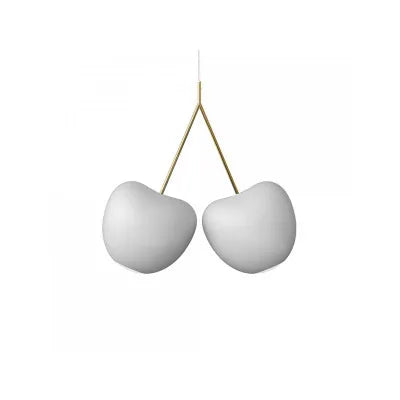 Suspension LED Qeeboo cerise design créatif pour bar et restaurant