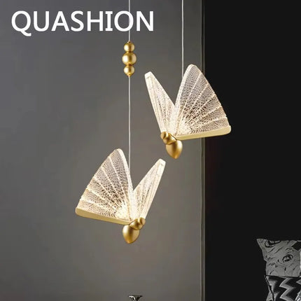 Suspension papillon LED en fer moderne avec abat-jour acrylique, lumière chaleureuse