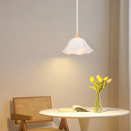 Suspension LED E27 moderne en fer et bois style nordique pour salon et cuisine