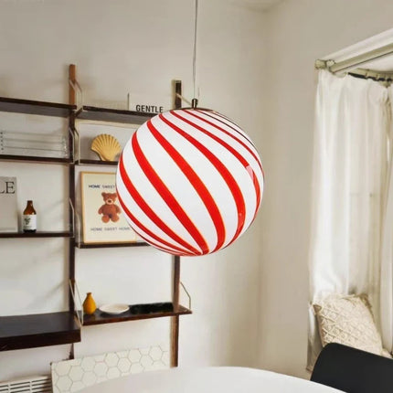 Suspension moderne en verre coloré en forme de boule pour intérieur design
